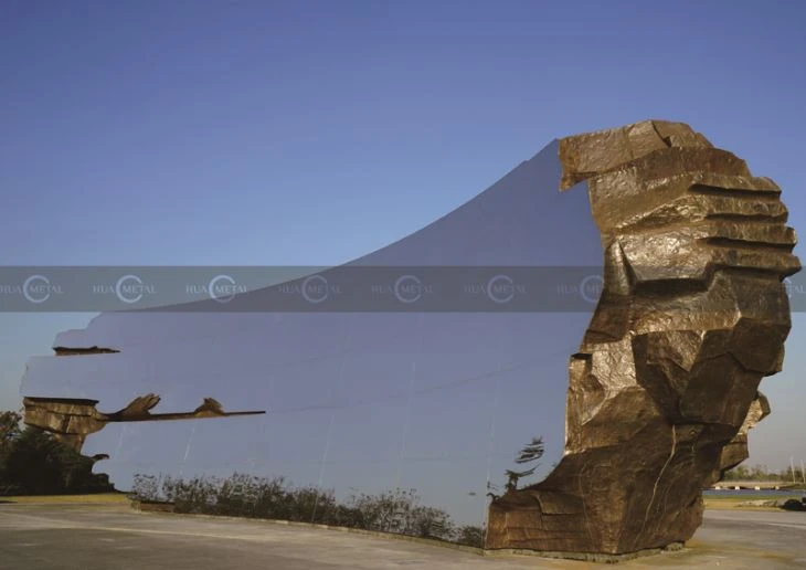 anish-kapoor-mirror-stainless-steel-sculpture-chicageo-bean-sculptures-cloud-gate